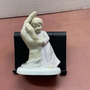 Vtg Roman Japan Valencia Collection Palm of My Hand 4" Porcelain Girl Figurine